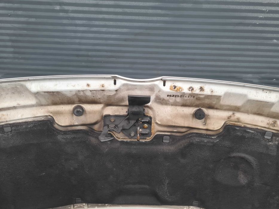 VW Transporter T5 maska pokrywa silnika BDB stan