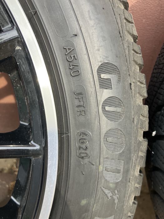 Продам диски CMS 5/112 R-17 з зимовою гумою Goodyear