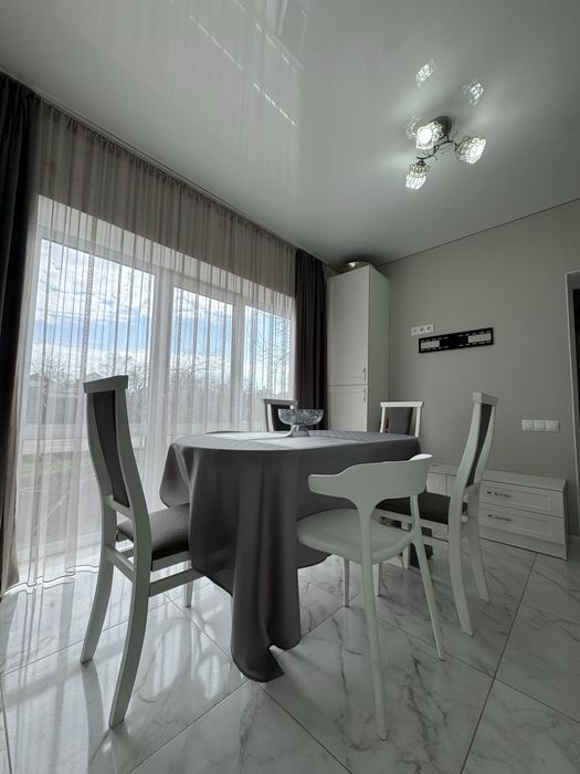 Продаж гарного сучасного будинку для вашої сімї