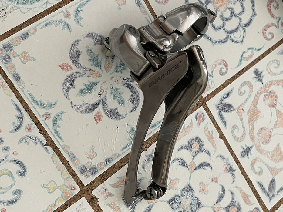 Pedaleira e desviadores Shimano Dura-ace, cassete Ultegra 9v