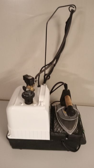 Ferro engomar profissional