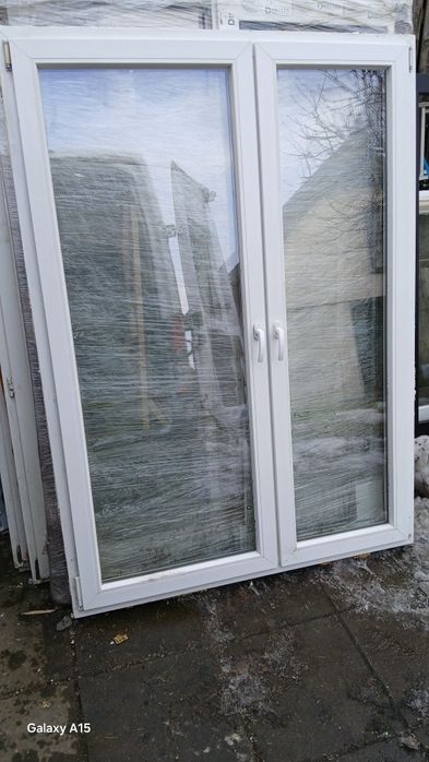 Okno balkonowe 147x205