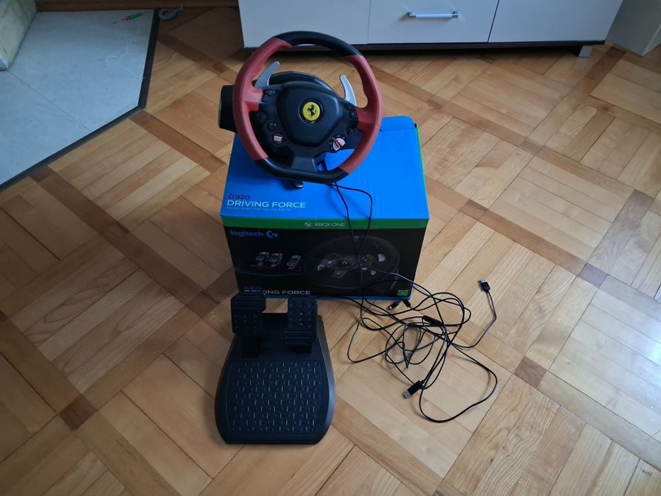 Kierownica Thrustmaster Ferrari 458 Spider Xbox / PC