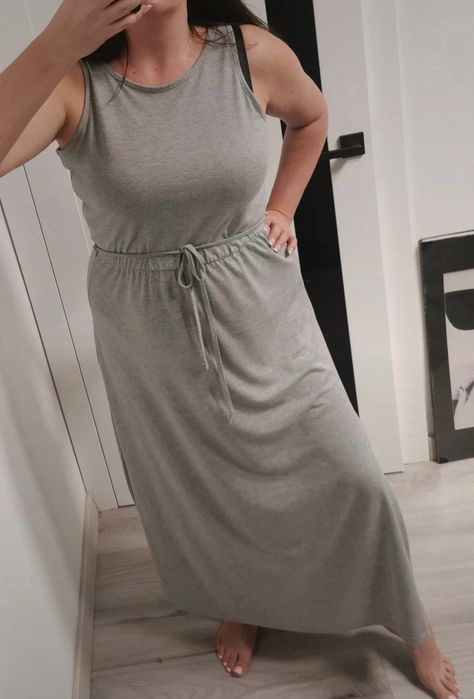 Sukienka marki Esmara L