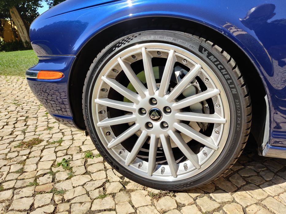 Jaguar XJ Super V8 4.2 Supercharged — 396 cv — Nacional — photo 3