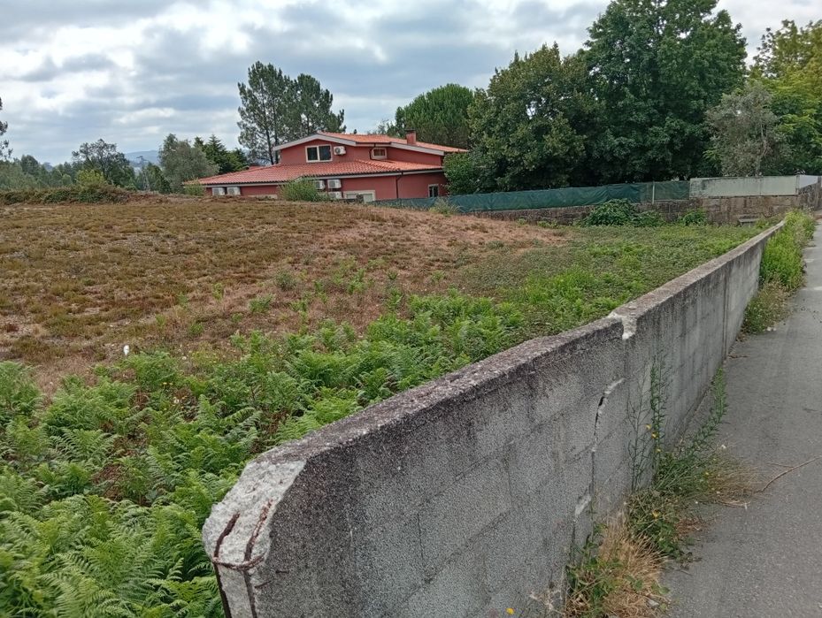 Terreno para construção em Recarei paredes praceta de Valvide