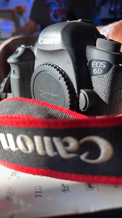 Canon 6D body super stan