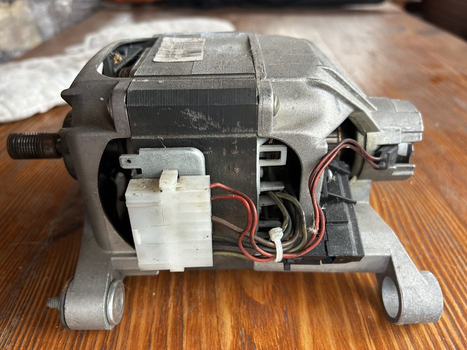 Двигун (мотор) для пральної машини ARISTON