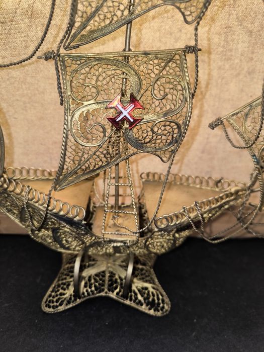 Caravela  Antigo em Filigrana - Uma Obra de Arte Única
​Magnífico na
