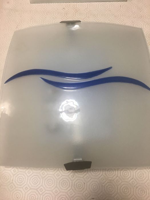 Conjunto de 2 apliques em vidro fosco com design azul