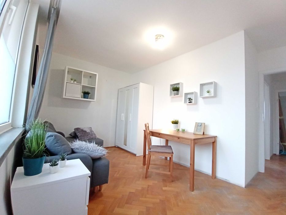 Centrum – Powiśle. Duży pokój 16 m² z balkonem/ Душевой участок 16м2 / Large room with balcony - Widok 3
