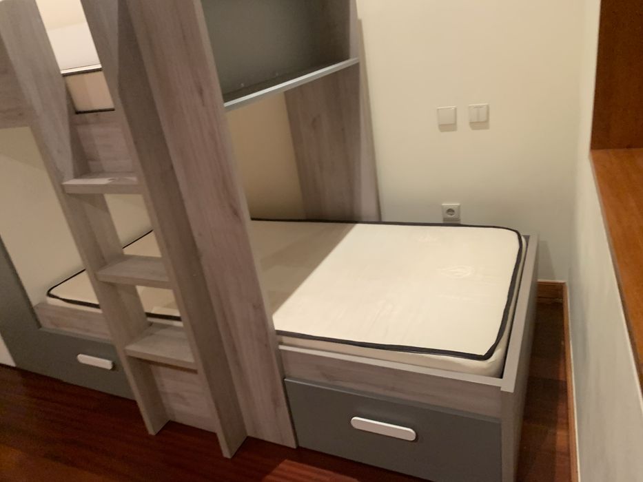 Cama para 2 crianças (Tudo incluído)