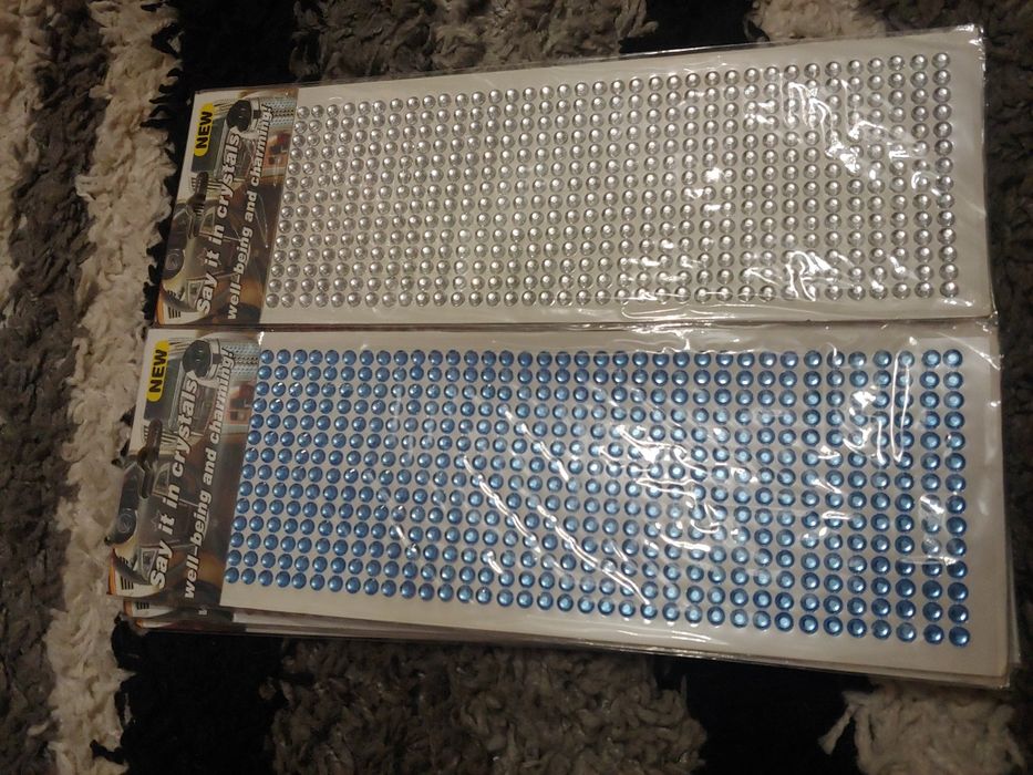 Декор стразы самоклейка 540