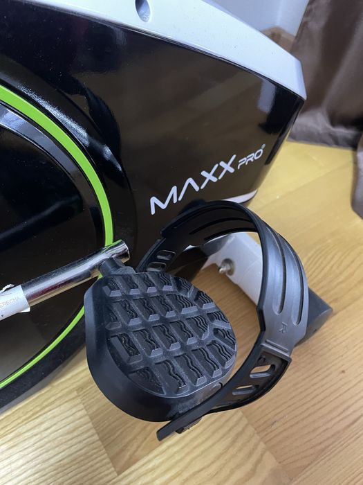 Велотренажер MAXXPRO