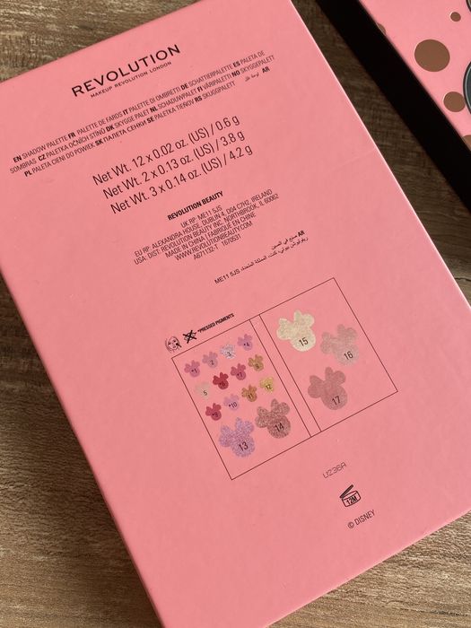 Nowa paleta cieni do powiek makeup revolution myszka minnie