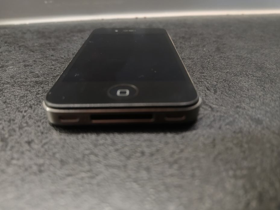 Apple iPhone 4 model A1332