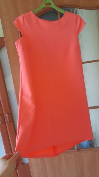 Sukienka przed kolano