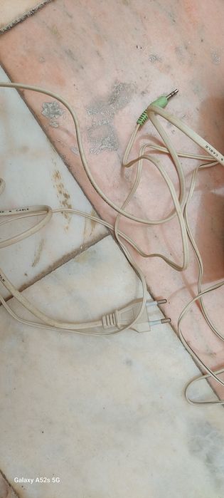 Vendo Colunas de som NGS
ideais para co