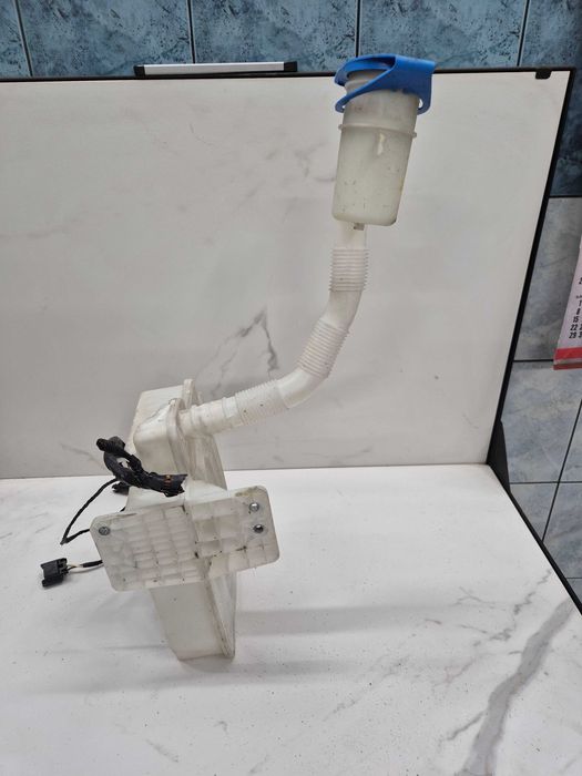 vw golf V VI AUDI A3 8P altea zbiornik zbiorniczek spryskiwaczy pompka