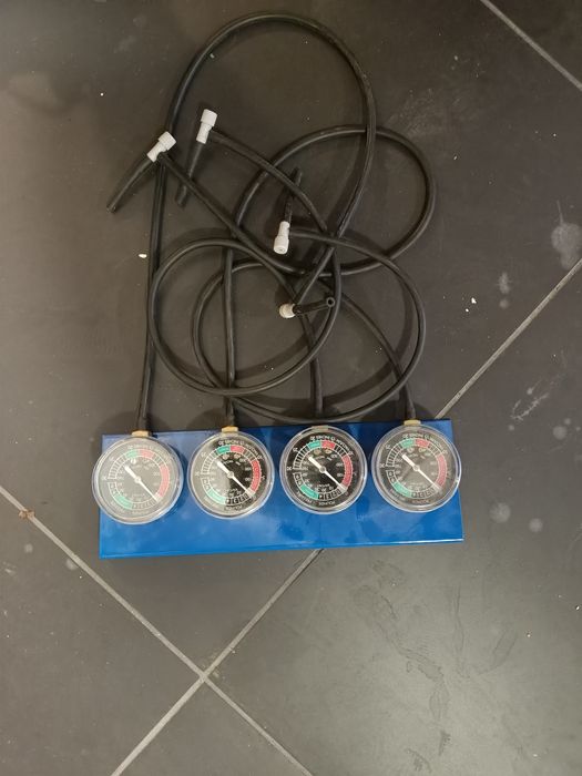 Wakuometr do gaźników