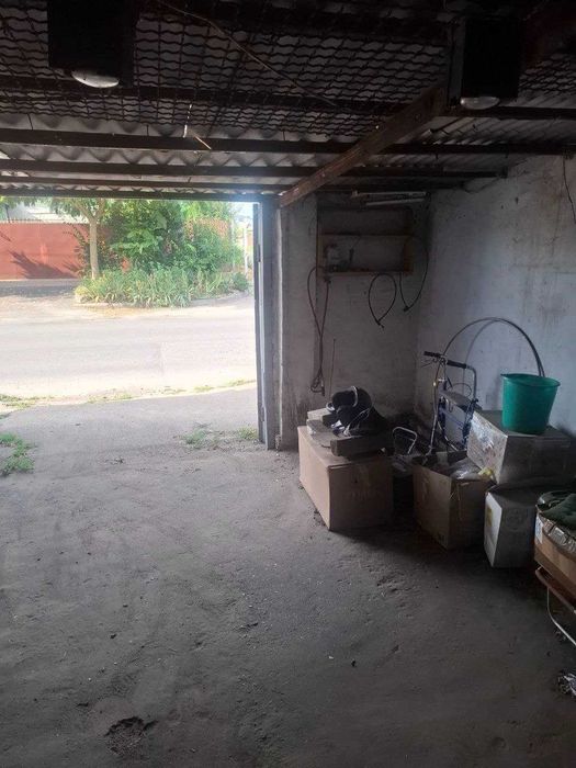 Продам гараж в кооперативе на Бреуса