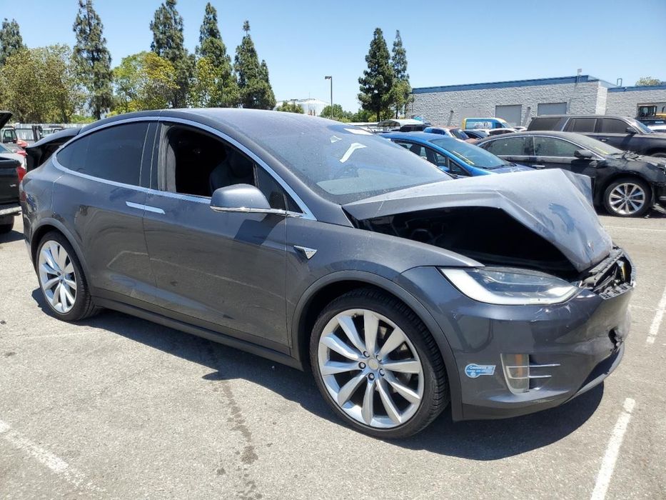 Тесла Х , кроссовер, батарея 90D