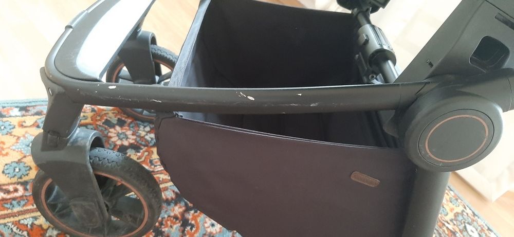 Коляска універсальна CARRELLO Epica