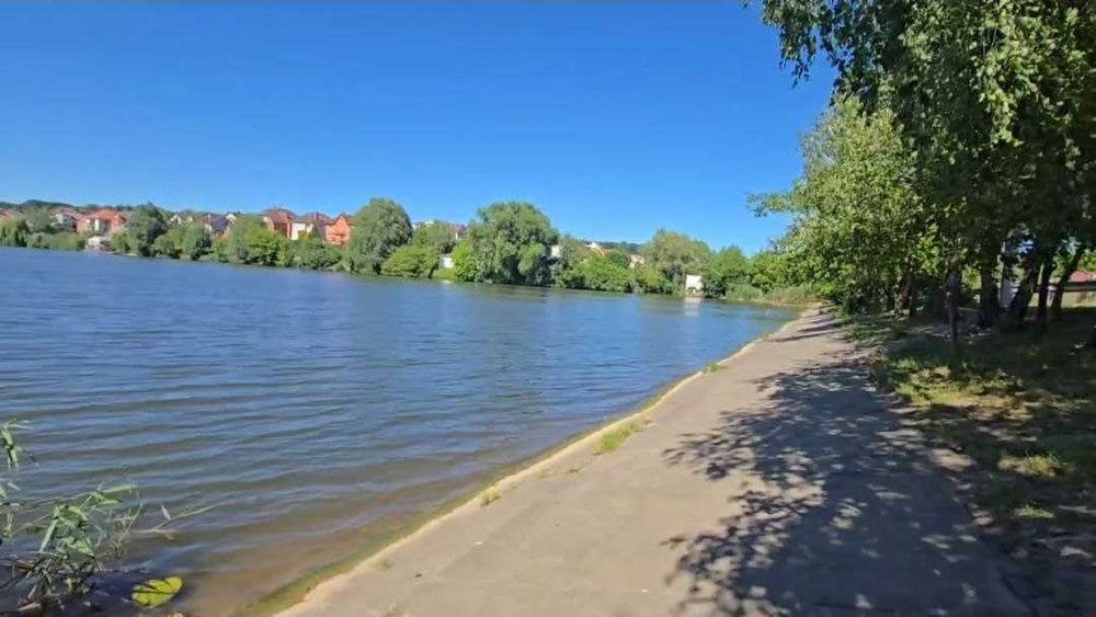 Резиденція біля озера | Статус. Простір. Приватність.