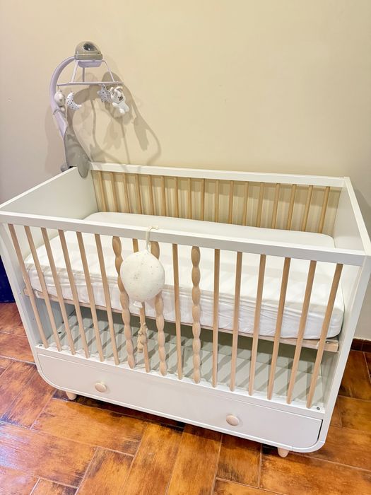 Berço e colchão criança