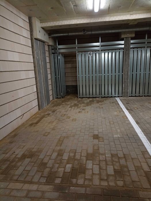 Sprzedam miejsce parkingowe Sybiraków 30 i 32 - View 2
