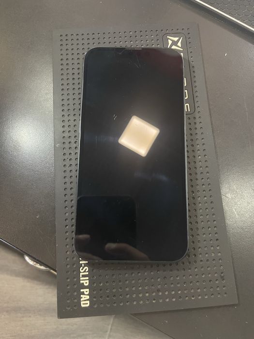 Продам Iphone 13, 128gb