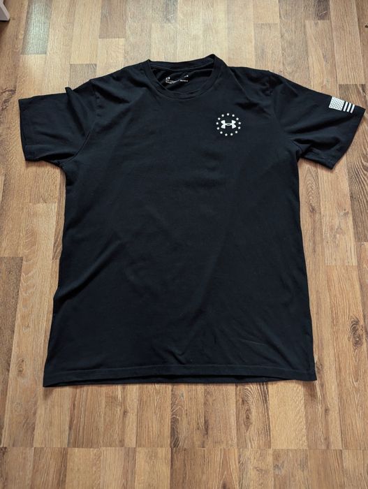 Under Armour Freedom футболка (Оригінал)Розмір:L  в ідеальному стані