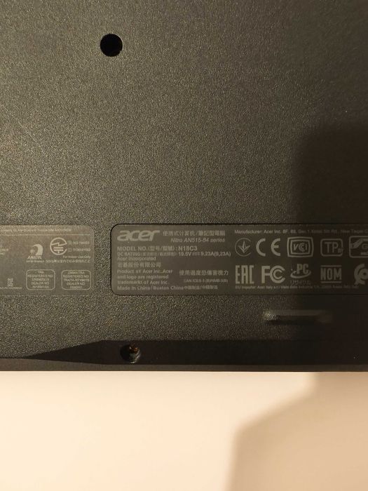 Laptop Acer Nitro 5 | GTX 1660Ti | 20GB RAM | Linux Mint