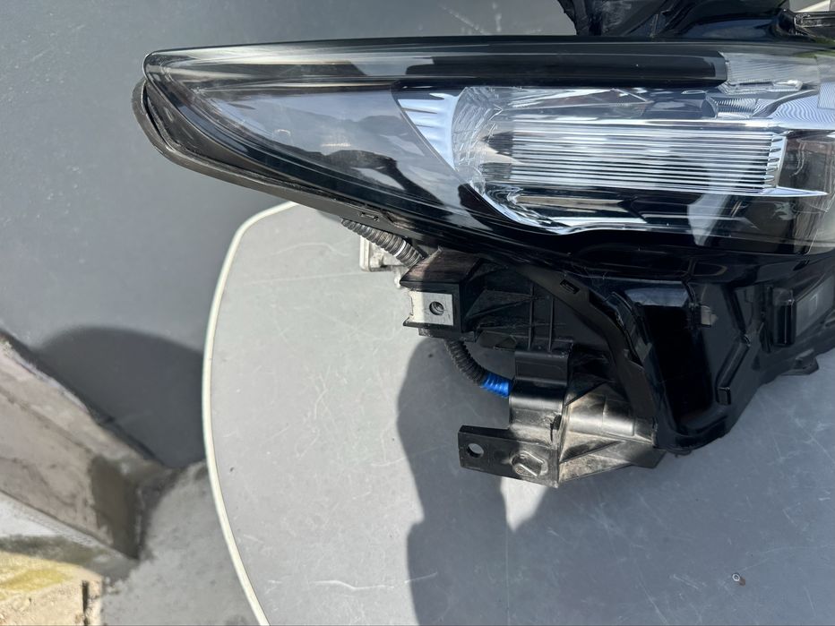 Mazda 3 BP 19-24 full led 8pin B9J8-67890