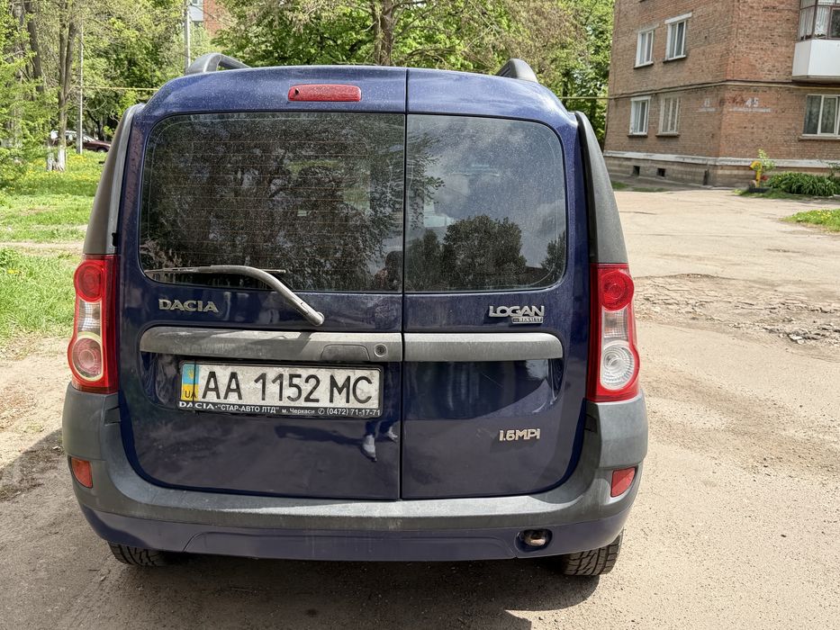 Продам авто рено логан