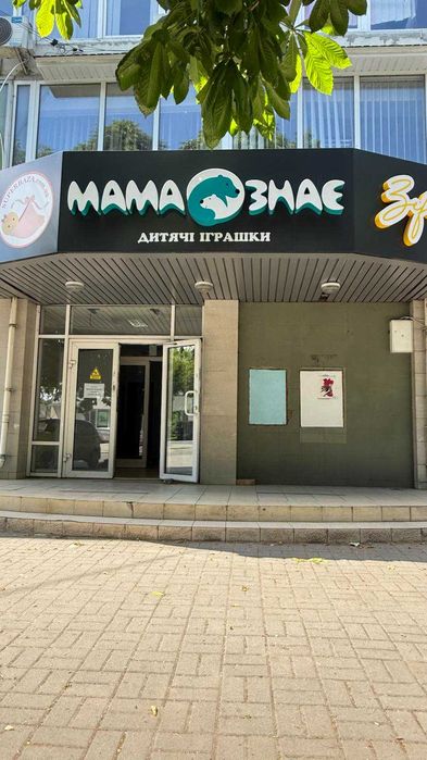 Нежитлове приміщення, 484 м2, м. Луцьк, вул. Червоного Хреста, буд. 16