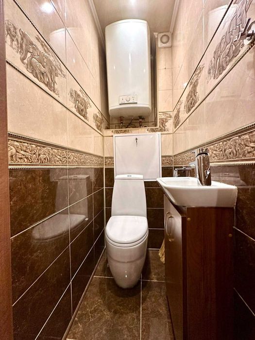 Продаж 3 кімн. квартири у самому центрі міста Вишневе