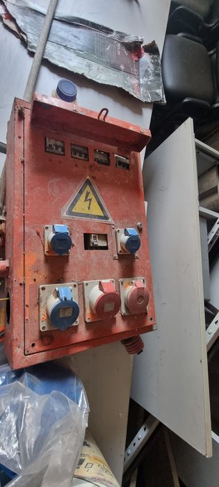 Quadros eléctrico de obras trifasico e monofasico64285154286978120