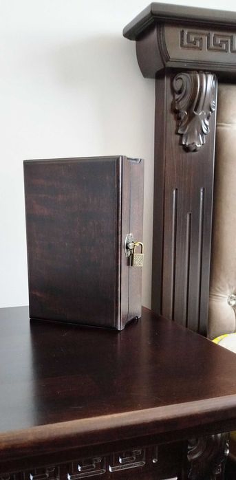 Деревяна копілка скарбничка ручної роботи Український сувенір