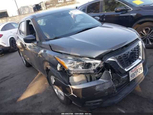 NISSAN KICKS S xtronic CVT 2020