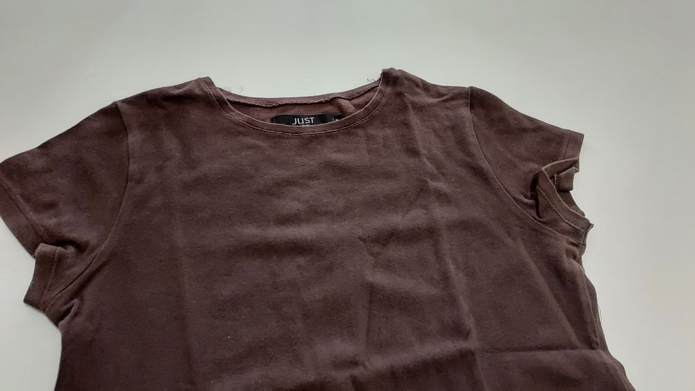 4 T-shirts básicas M-10€