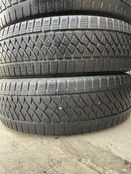205/65/16с Bridgestone Blizzak W810