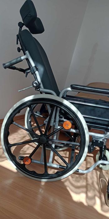 Wózek inwalidzki regulowany oparcie