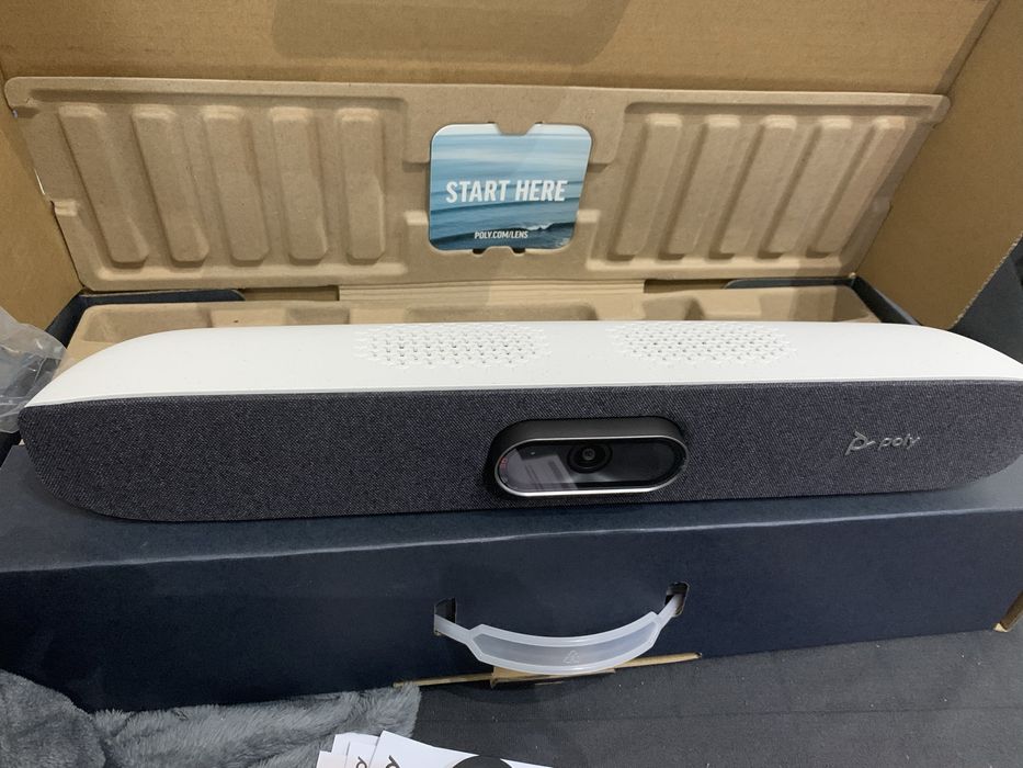 Barra de videoconferencia Poly studio r30 novo