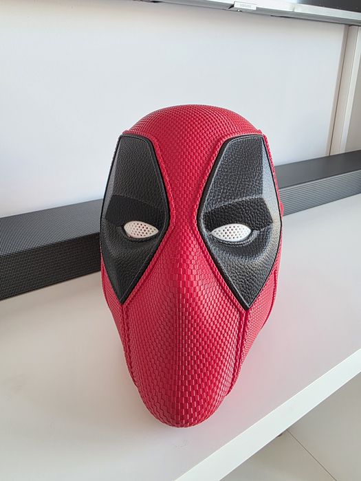 Maska Deadpool - w pełni funkcjonalna.