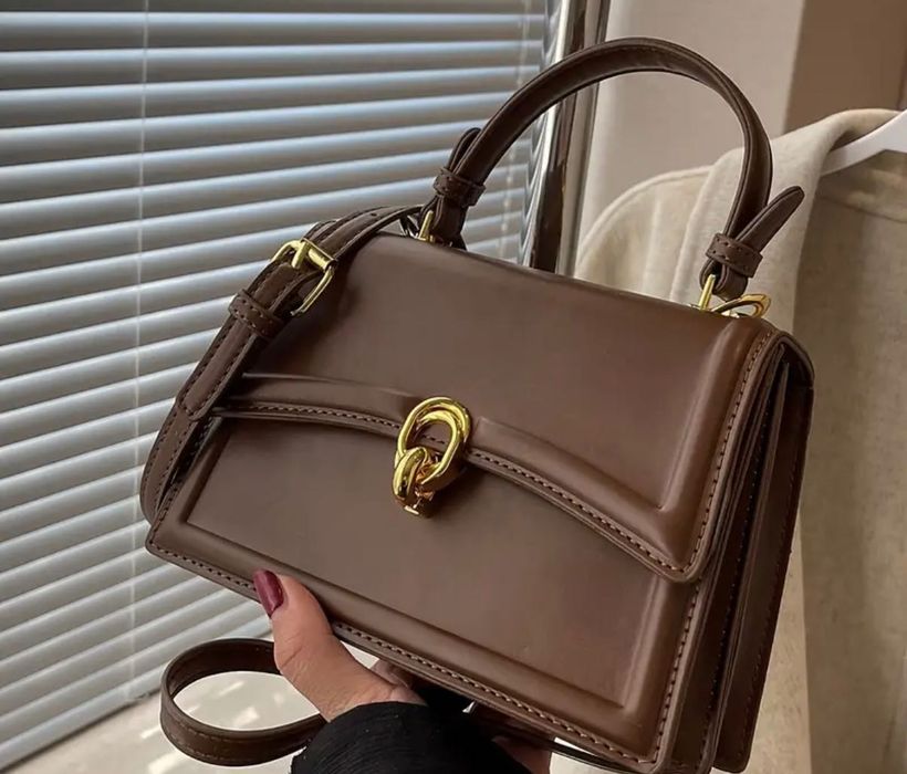 Жіноча стильна сумка, в трендовому кольорі