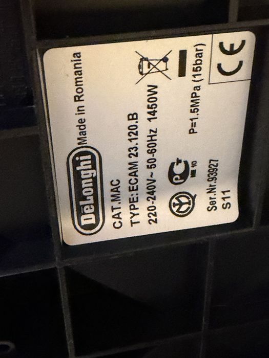 Кофемашина DeLonghi Magnifica S ECAM 23.120.B Обслужена