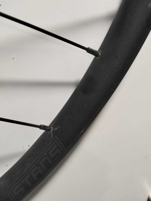 Roda traseira 12 V Crest / Shimano / Dt Swiss