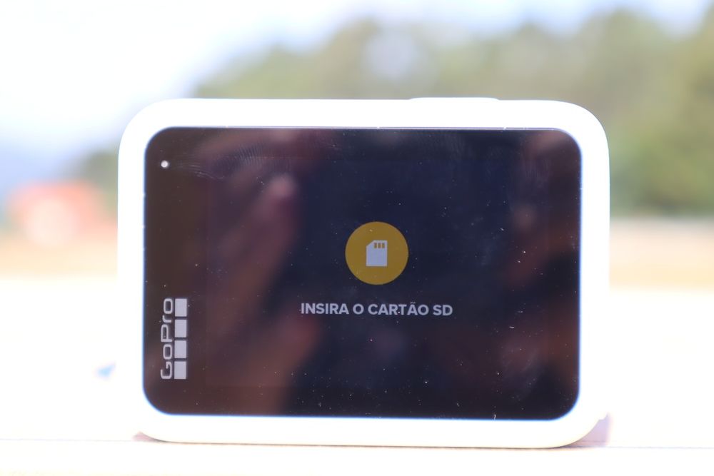 GoPro Hero 13 White (Edição limitada) + Acessórios
