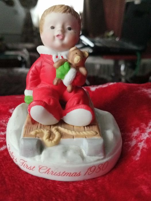 stara figurka porcelanowa